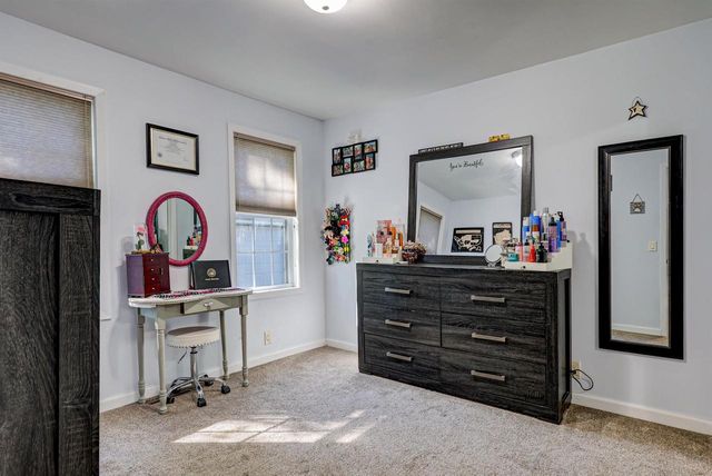 831 W GROVE STREET, Appleton, WI 54915