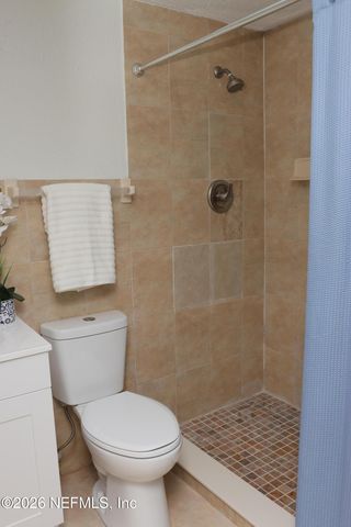 8424 LINCREST Drive W, Jacksonville, FL 32208