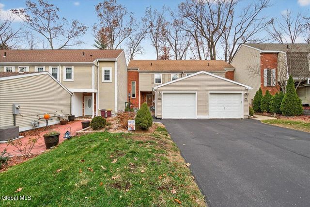 22 E Haystack Road, Clifton Park, NY 12065