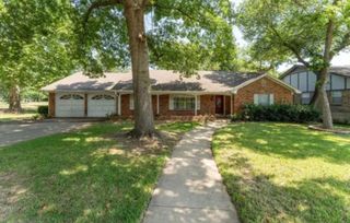 4215 Southcrest Drive, Arlington, TX 76013