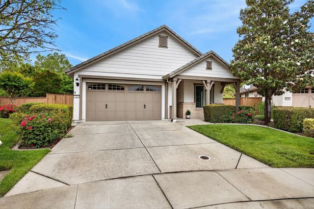 7401 Rothschild Ct, Elk Grove, CA 95757