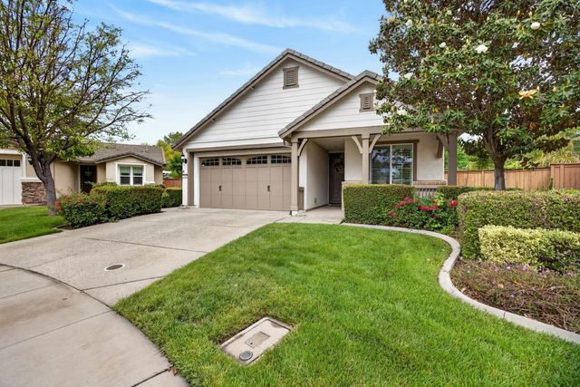 7401 Rothschild Ct, Elk Grove, CA 95757