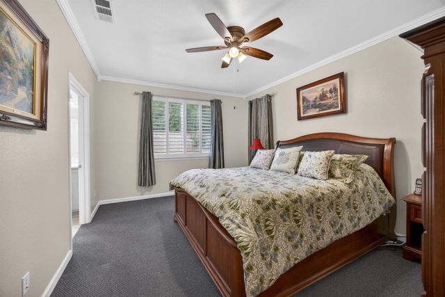 7401 Rothschild Ct, Elk Grove, CA 95757