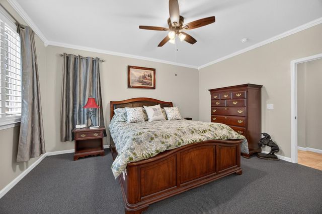 7401 Rothschild Ct, Elk Grove, CA 95757