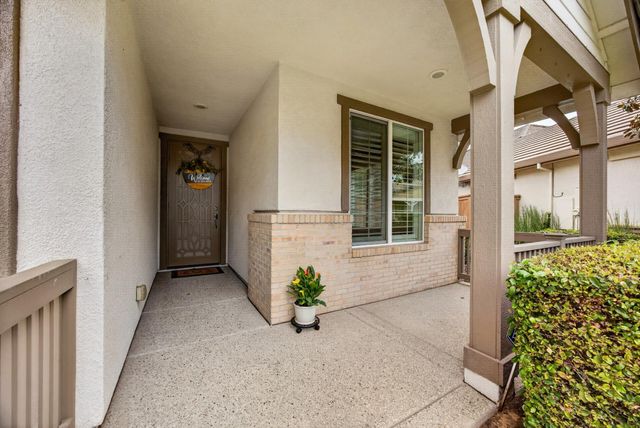 7401 Rothschild Ct, Elk Grove, CA 95757