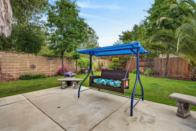 7401 Rothschild Ct, Elk Grove, CA 95757