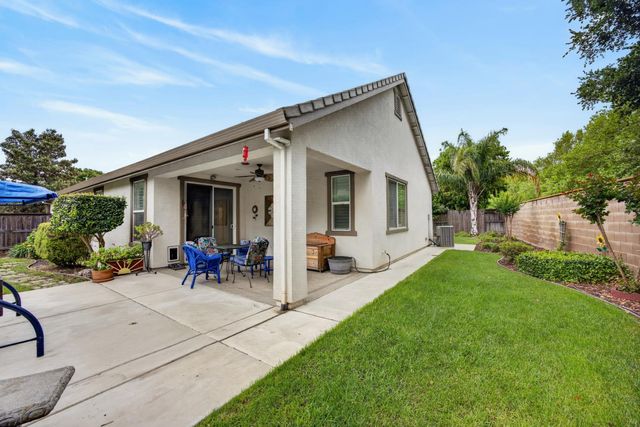 7401 Rothschild Ct, Elk Grove, CA 95757