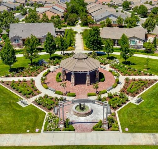7401 Rothschild Ct, Elk Grove, CA 95757