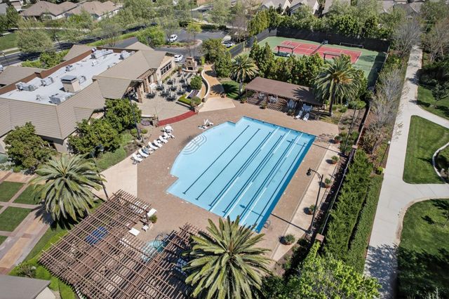 7401 Rothschild Ct, Elk Grove, CA 95757