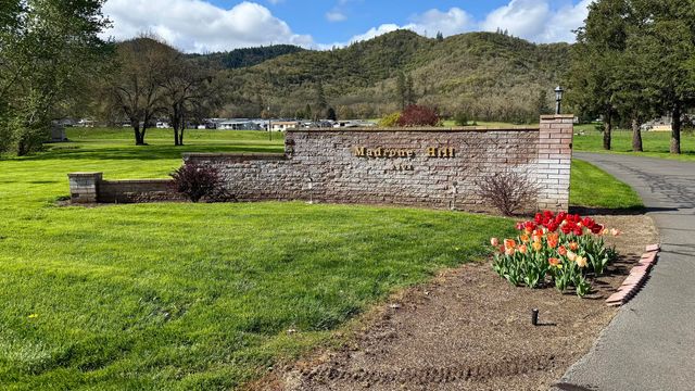 8401 Old Stage Road UNIT 58, Central Point, OR 97502