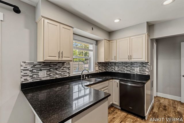 7439 Eastlane Avenue, Jenison, MI 49428