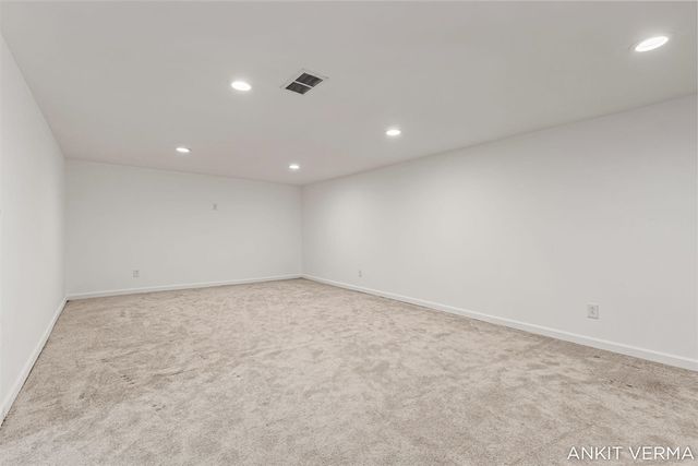 7439 Eastlane Avenue, Jenison, MI 49428