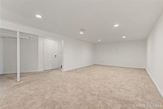 7439 Eastlane Avenue, Jenison, MI 49428