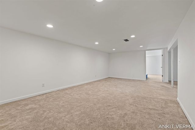 7439 Eastlane Avenue, Jenison, MI 49428
