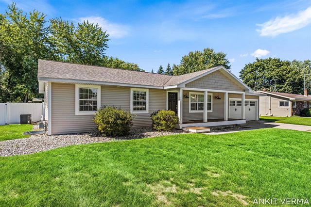 7439 Eastlane Avenue, Jenison, MI 49428