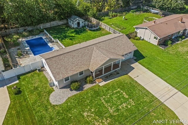 7439 Eastlane Avenue, Jenison, MI 49428