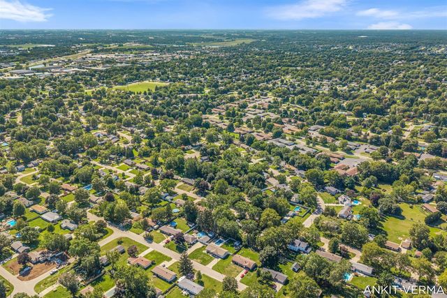 7439 Eastlane Avenue, Jenison, MI 49428