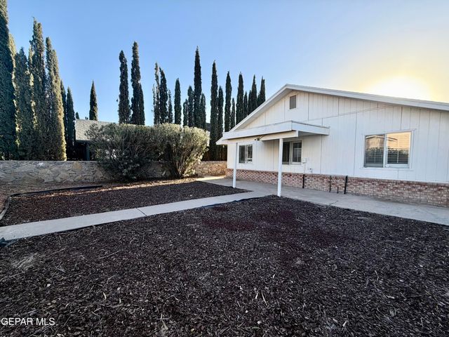 1808 LOANDA Lane, El Paso, TX 79928