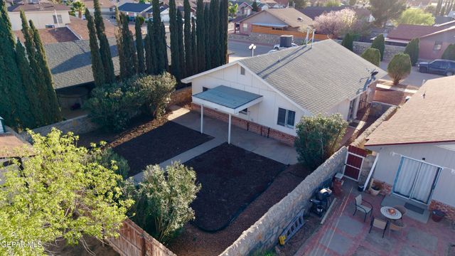 1808 LOANDA Lane, El Paso, TX 79928