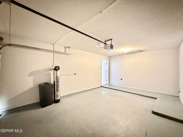 1808 LOANDA Lane, El Paso, TX 79928