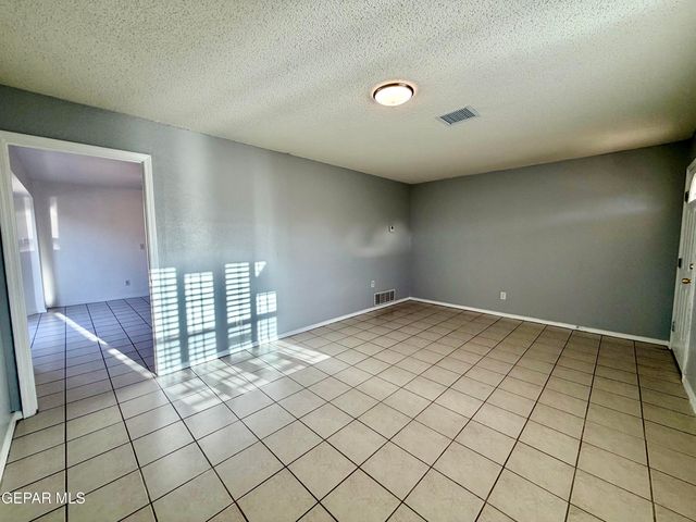 1808 LOANDA Lane, El Paso, TX 79928