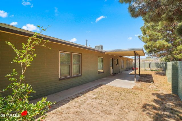 5300 Crawford Road, Santa Teresa, NM 88008