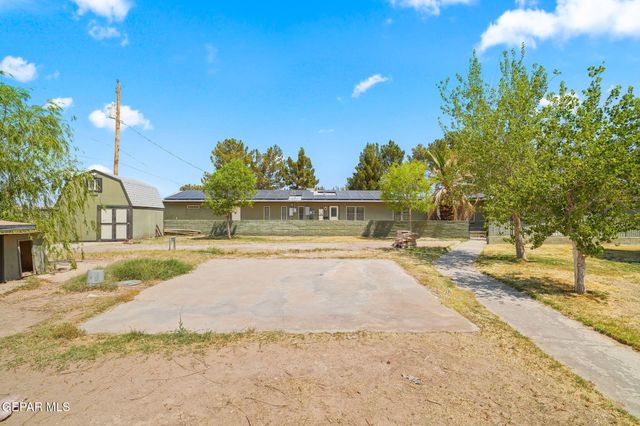 5300 Crawford Road, Santa Teresa, NM 88008