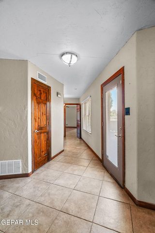 5300 Crawford Road, Santa Teresa, NM 88008