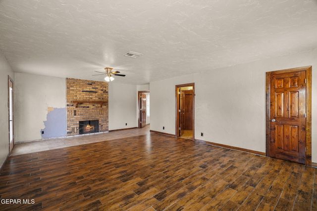 5300 Crawford Road, Santa Teresa, NM 88008