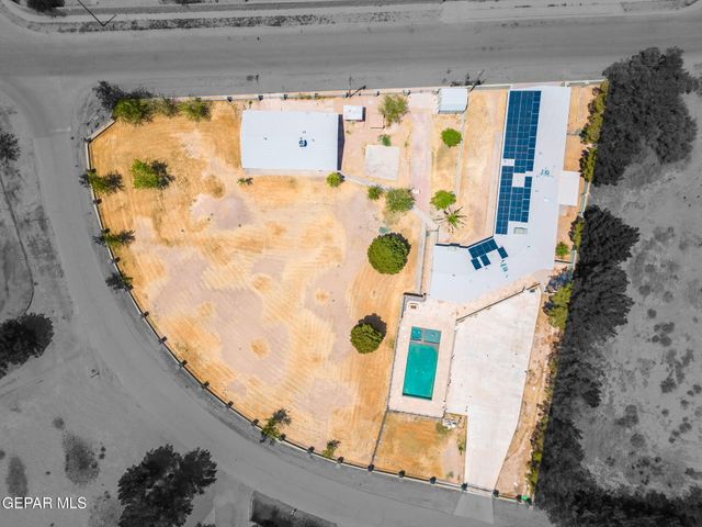 5300 Crawford Road, Santa Teresa, NM 88008