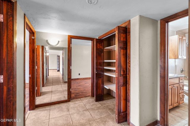 5300 Crawford Road, Santa Teresa, NM 88008