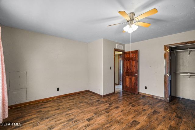 5300 Crawford Road, Santa Teresa, NM 88008