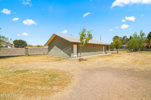 5300 Crawford Road, Santa Teresa, NM 88008