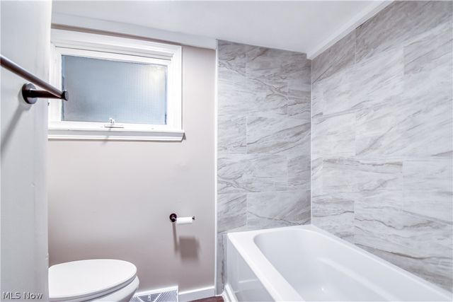 271 E 238 Street, Euclid, OH 44123