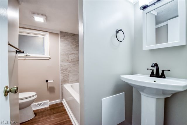 271 E 238 Street, Euclid, OH 44123