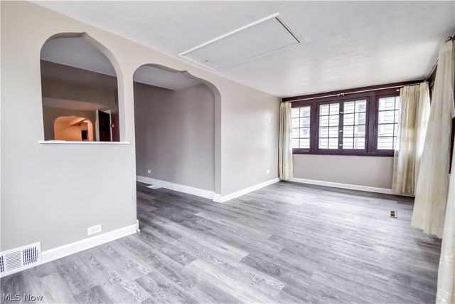 271 E 238 Street, Euclid, OH 44123