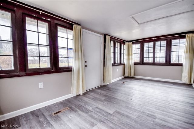 271 E 238 Street, Euclid, OH 44123