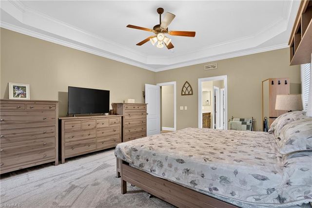 8915 Grove Park Drive, Oak Ridge, NC 27310