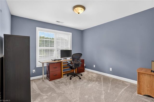 8915 Grove Park Drive, Oak Ridge, NC 27310