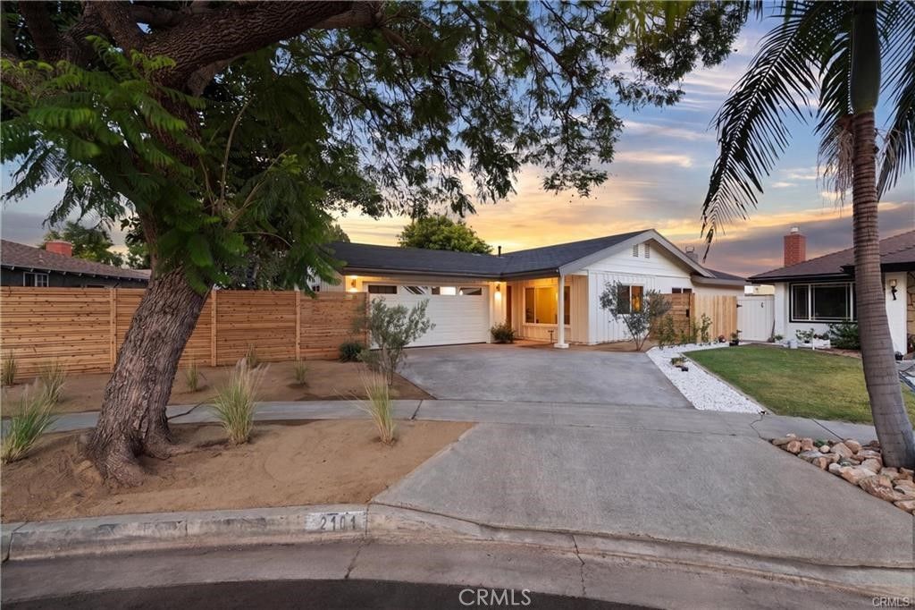2101 N Hathaway, Santa Ana, CA 92705 — photo 4