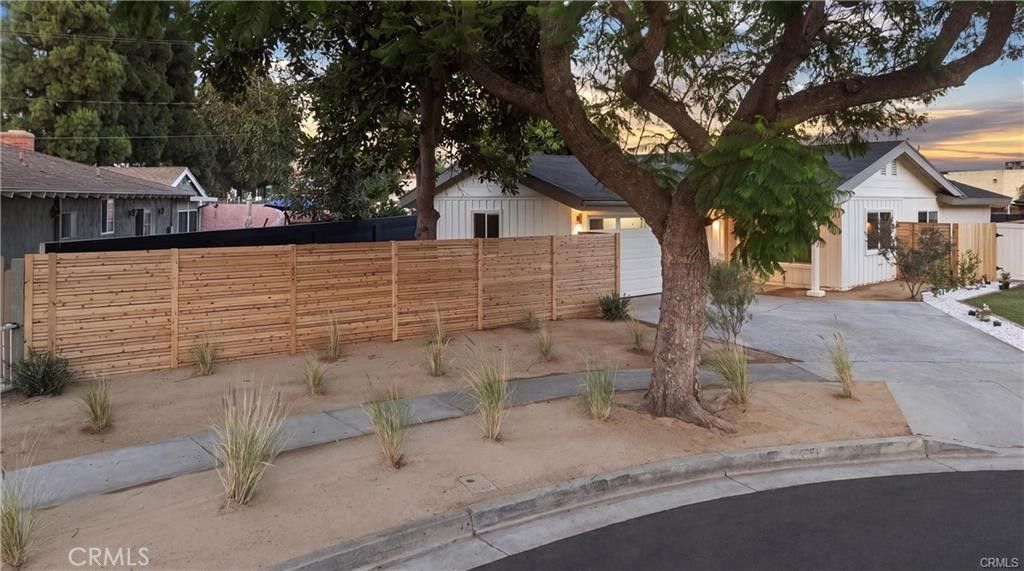 2101 N Hathaway, Santa Ana, CA 92705 — photo 5