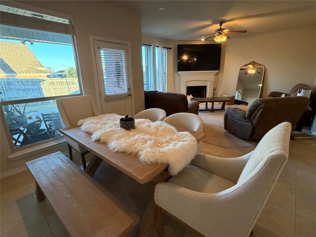 7823 Black Willow Lane, Arlington, TX 76002