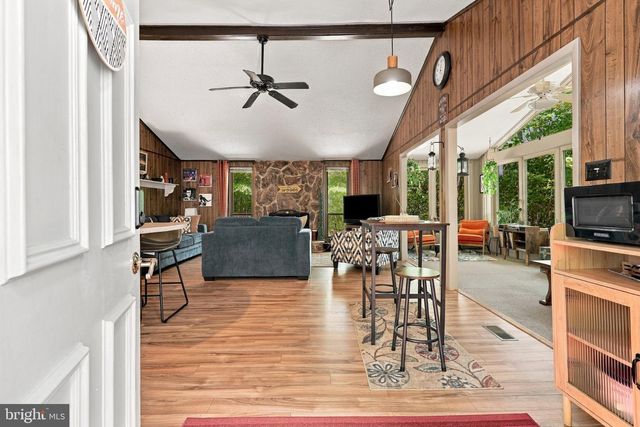 114 SHAWNEE TRL TRL, Hedgesville, WV 25427