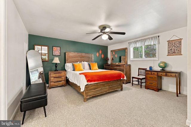 114 SHAWNEE TRL TRL, Hedgesville, WV 25427