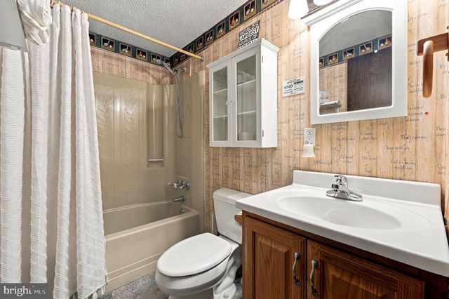 114 SHAWNEE TRL TRL, Hedgesville, WV 25427