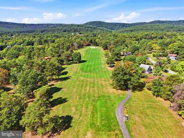 114 SHAWNEE TRL TRL, Hedgesville, WV 25427