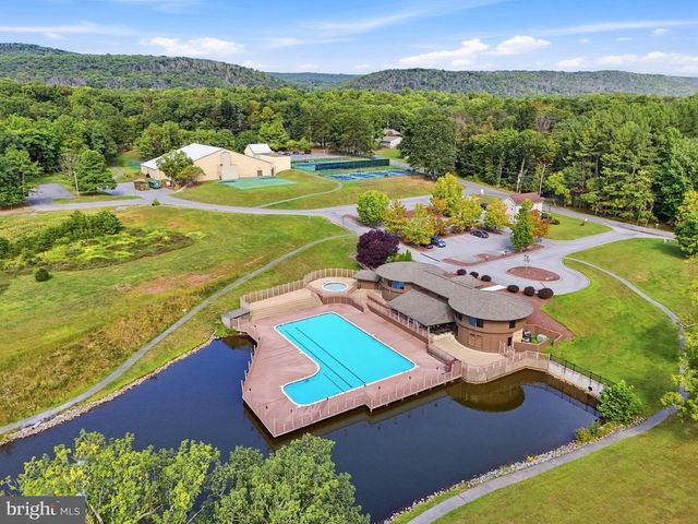 114 SHAWNEE TRL TRL, Hedgesville, WV 25427