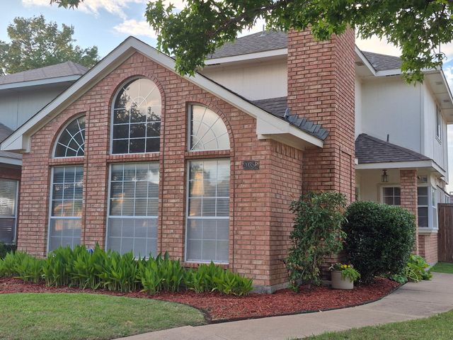 2035 Greenview Drive B, Carrollton, TX 75010