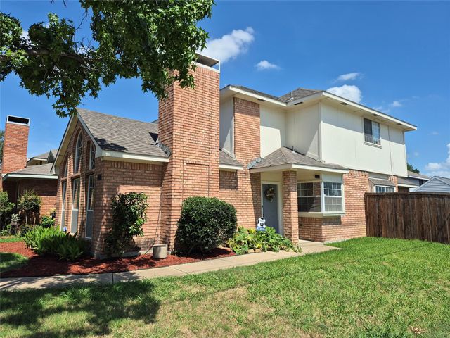 2035 Greenview Drive B, Carrollton, TX 75010