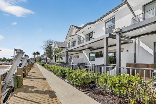 4458 E Aqua Bella Lane 4458, Fort Lauderdale, FL 33312